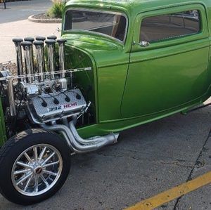 Meet your Posher, Michael